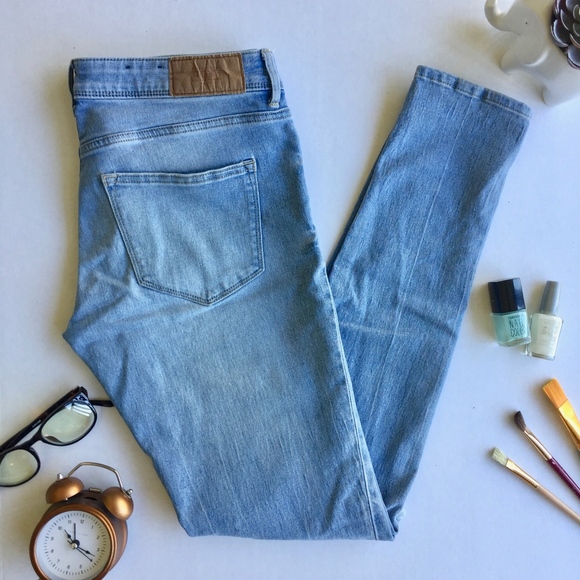 Divided Denim - Divided Light Blue Distressed Jeans